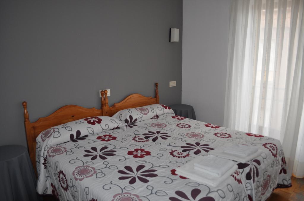 Hostal La Tablada Navaleno Room photo